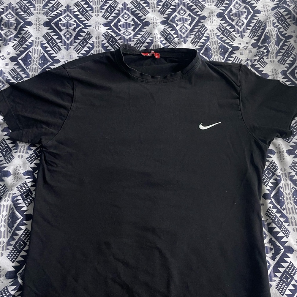 Nike black t’shirt medium size